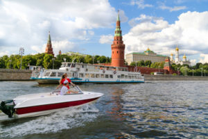 Подробнее о статье Прогулки по Москве на катере